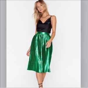 Nasty Gal pleated satin midi skirt green